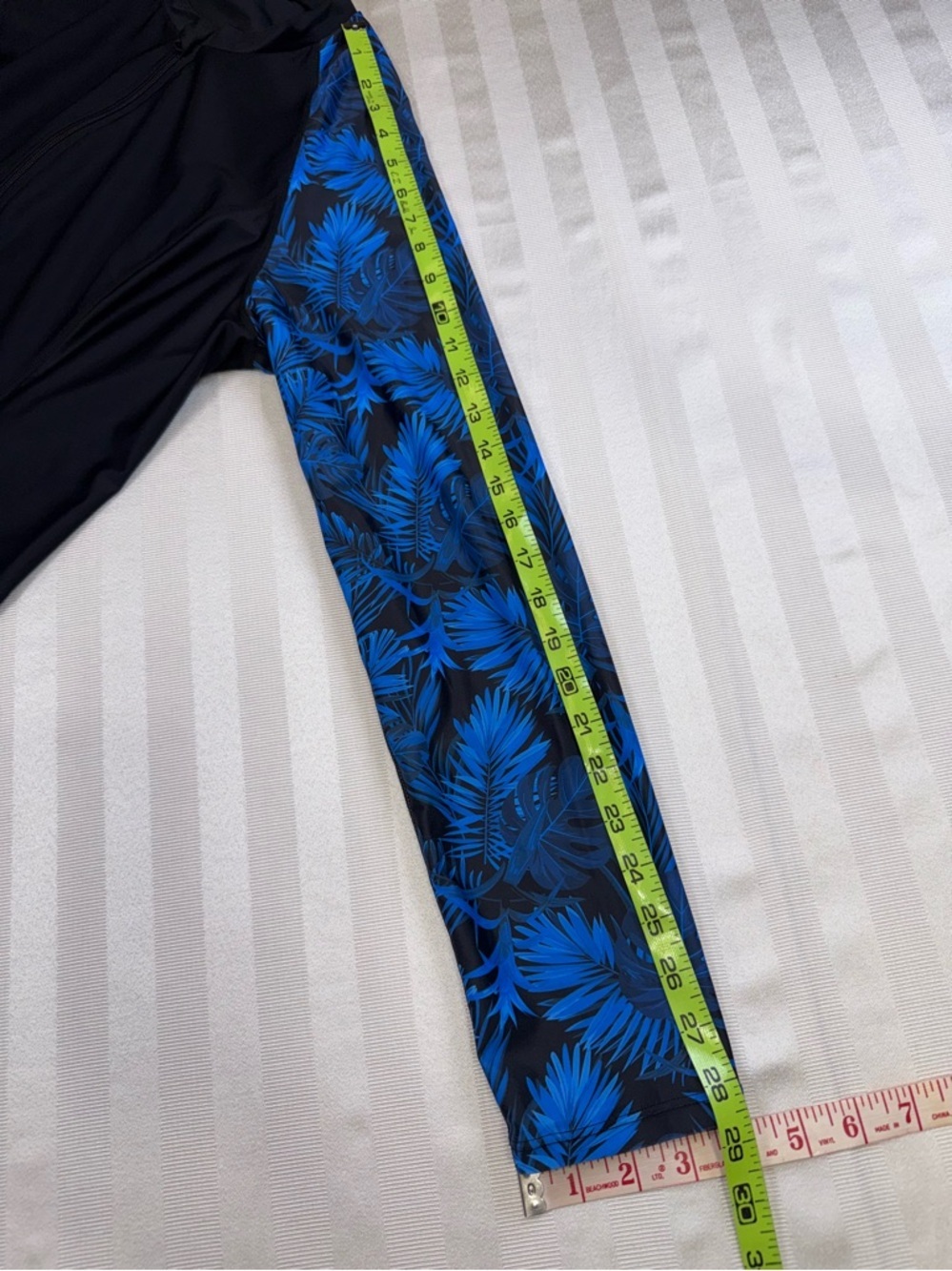 Jasambac Zip Front Rash Guard Swim Top Blue Palm Print XL NWT UPF Activewear - Picture 9 of 13